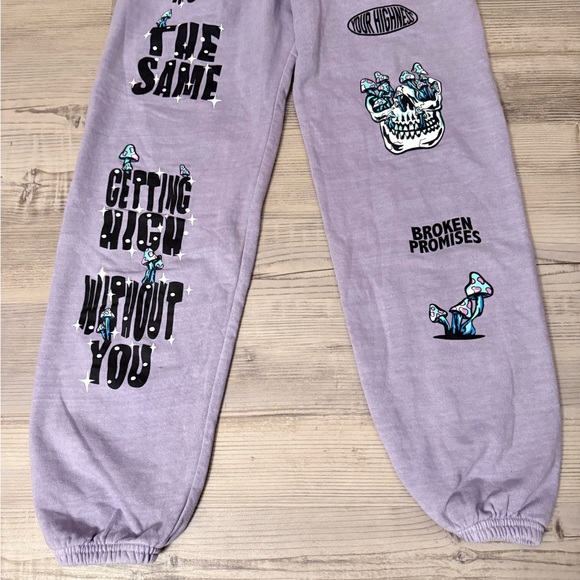 Purple Graphic jogger Sweatpants - Picture 4 of 6